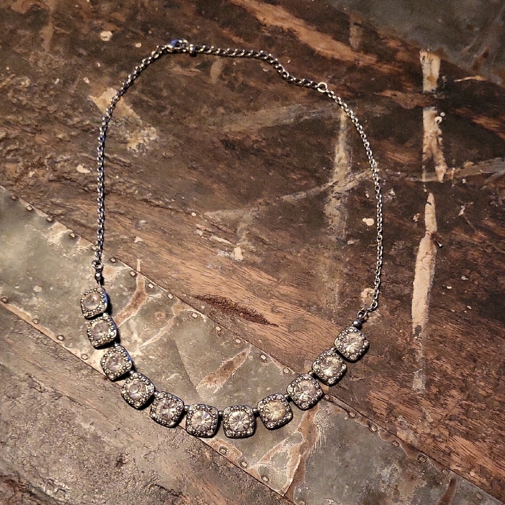 Express Silver Necklace with Glittering Accents